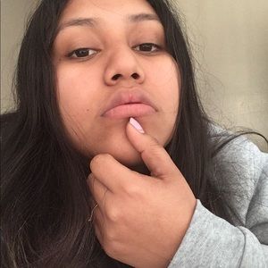 Meet your Posher, Lucila